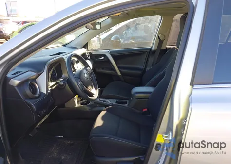 2018 Toyota Rav4 Xle from USA, damaged, VIN 2T3WFREV4JW477870